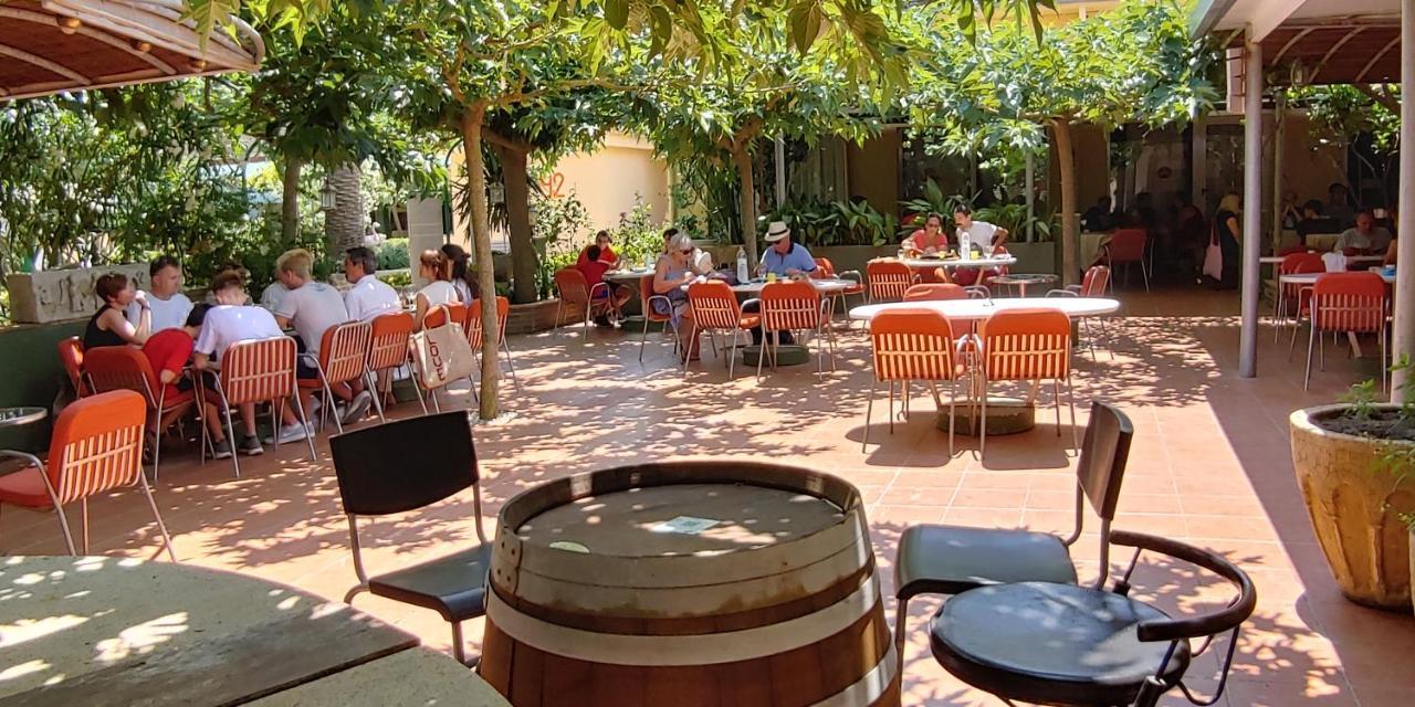 Hotel Riomar Sant Marti d'Empuries Exterior foto