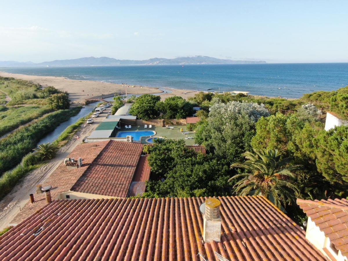 Hotel Riomar Sant Marti d'Empuries Exterior foto