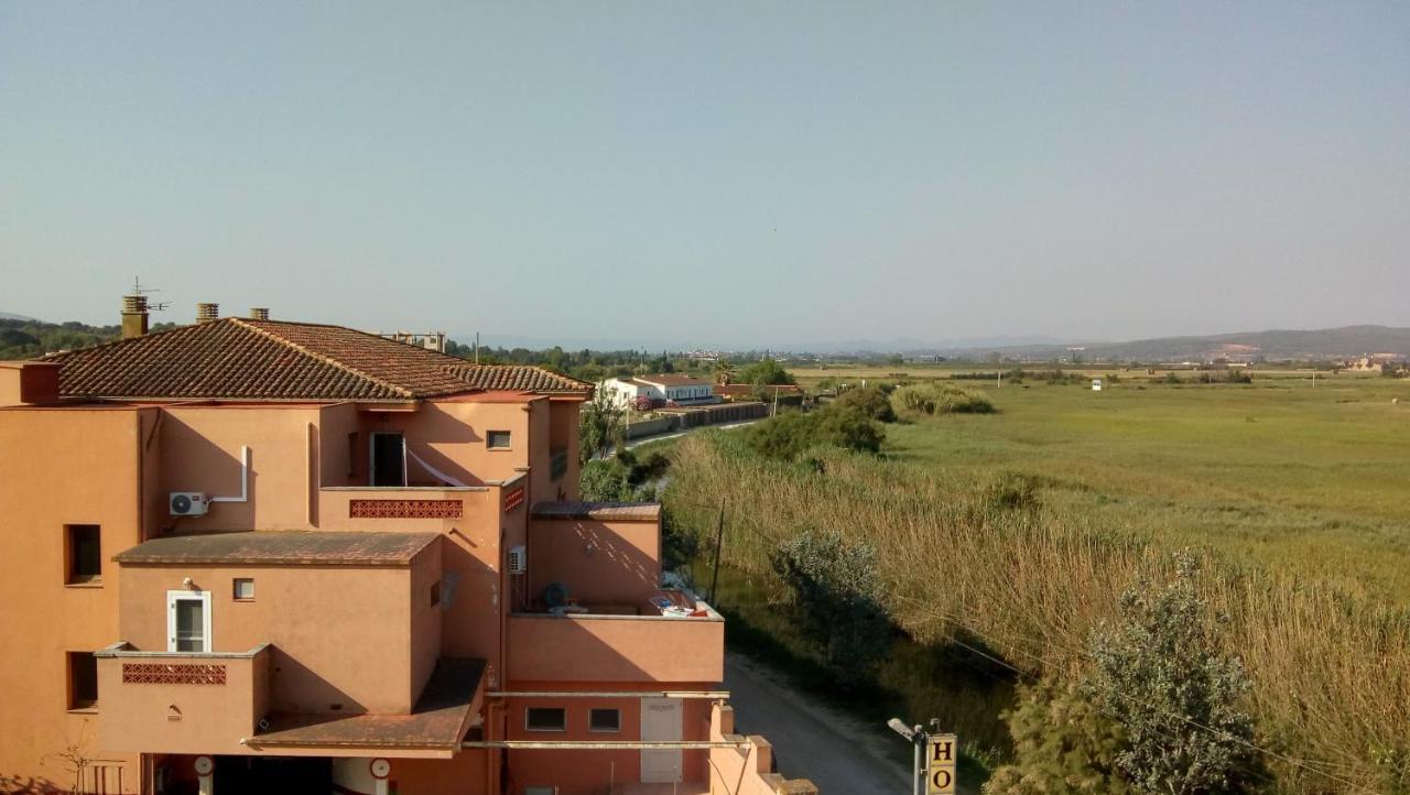 Hotel Riomar Sant Marti d'Empuries Exterior foto